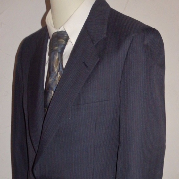 CHRISTIAN DIOR Grey Pinstriped Blazer, Size 40 - Picture 4 of 8